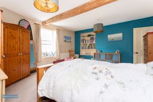 Bedroom- click for photo gallery